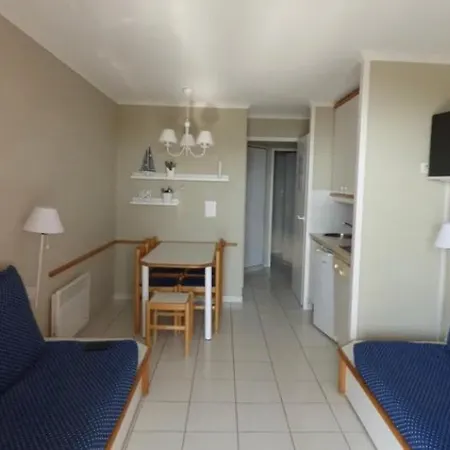 Appartement Front De Mer Avec Vue Mer Et Jardin Au Coeur De L Esterel Dans Le Plus Beau Village De Vacances D Europe Apartamento *